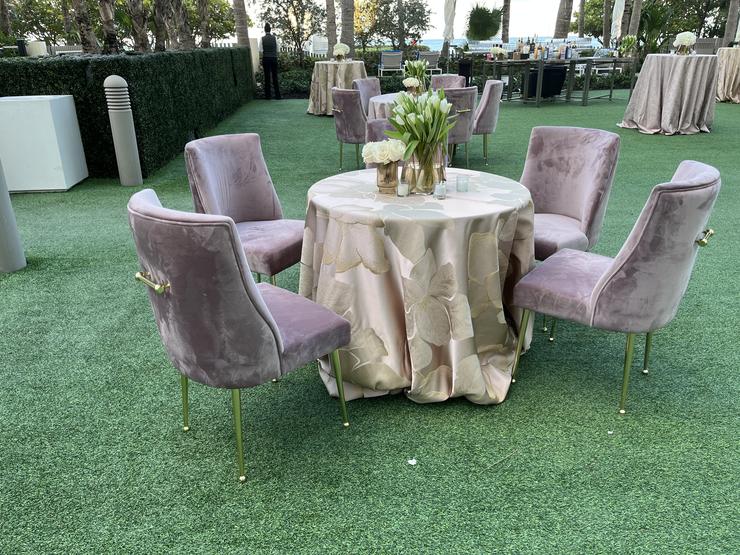Cocktail Hour, Outdoors, Greenary, Lawn, Hedge Wall, Blush Pink, Garden, Wedding Planner, Wedding Coordinator